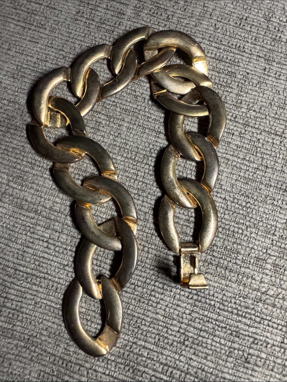 Vintage Gold Tone Chunky Curb Link Statement Bracelet 7.5”